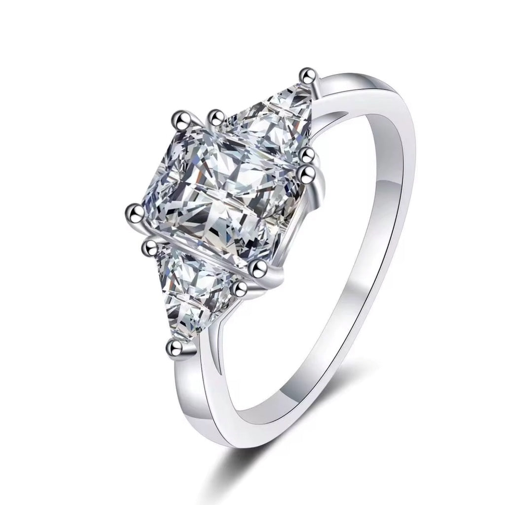 Anel Moissanite Ledo