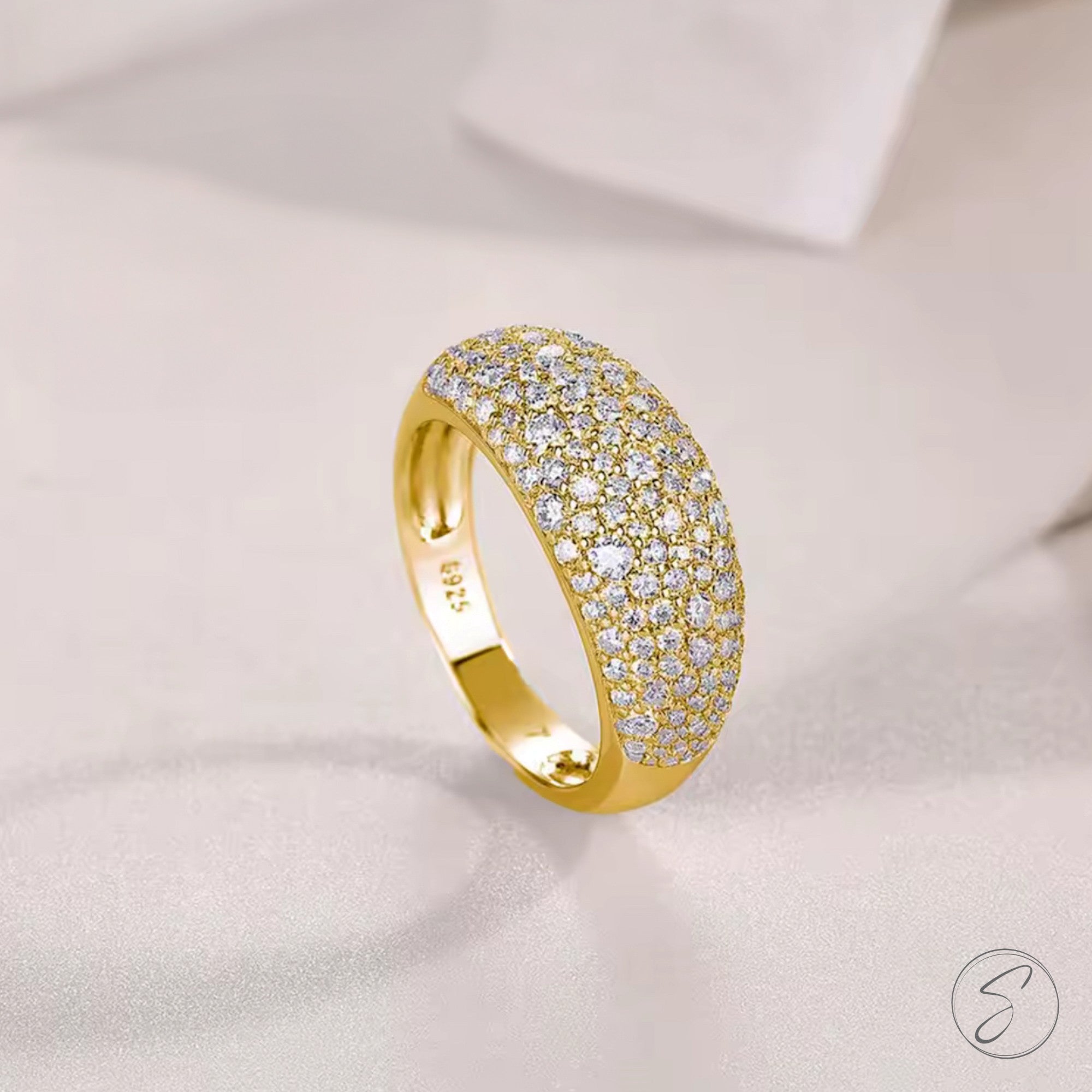 Anel Moissanite Bombê