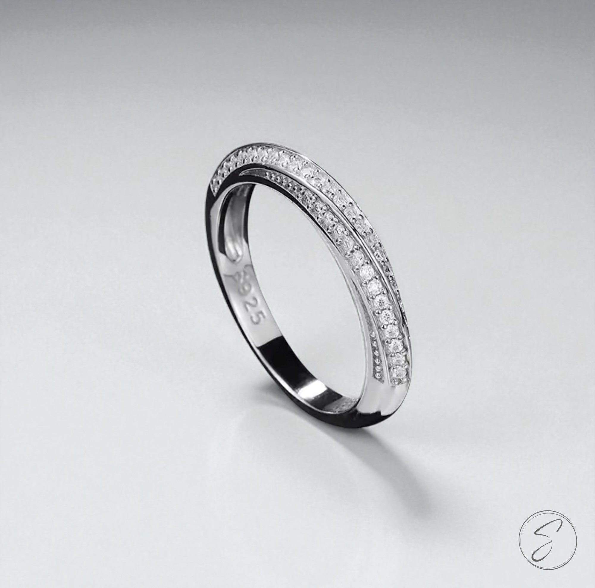 Aliança Moissanite Torcida