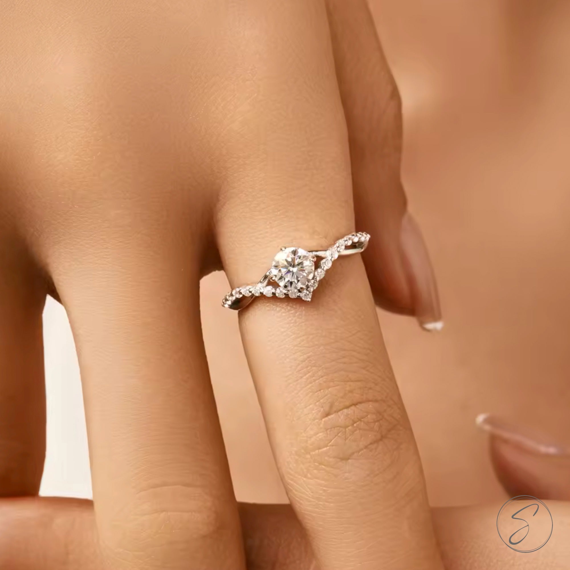 Anel Moissanite Delicado
