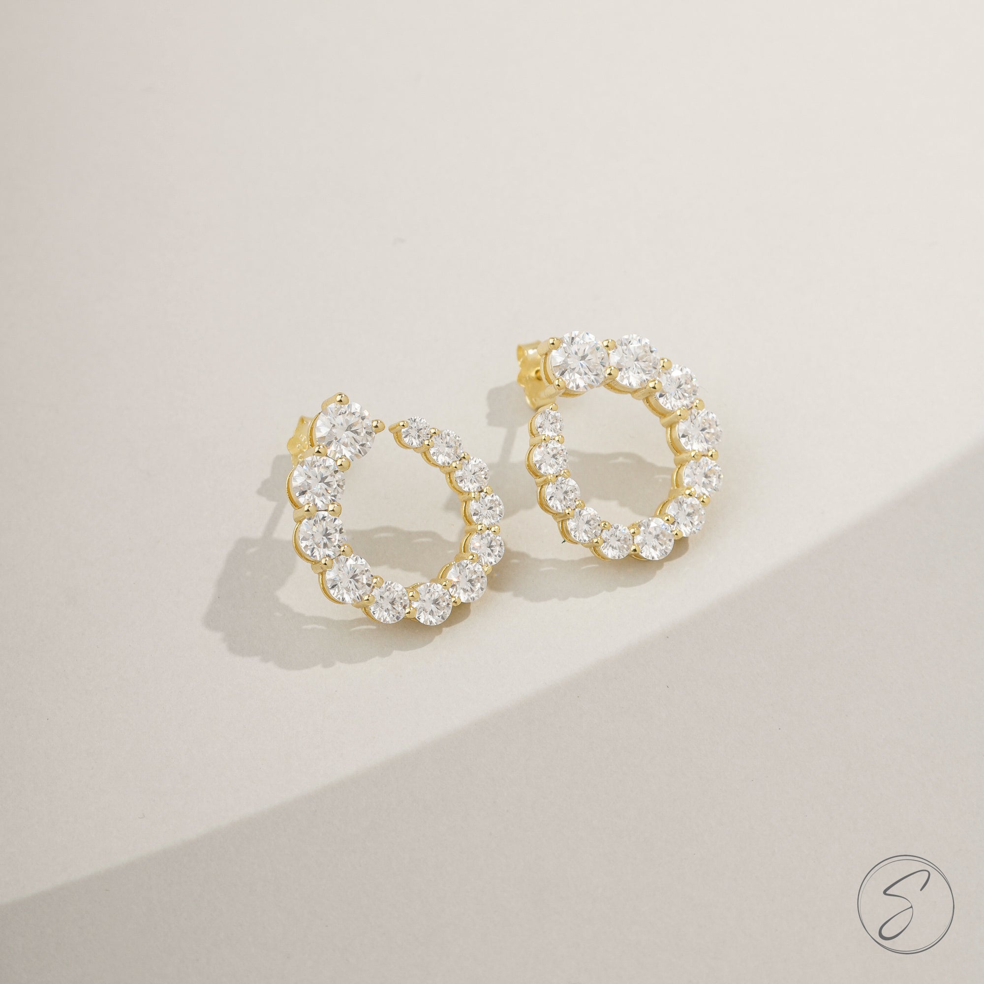 Brinco Moissanite Amanhecer